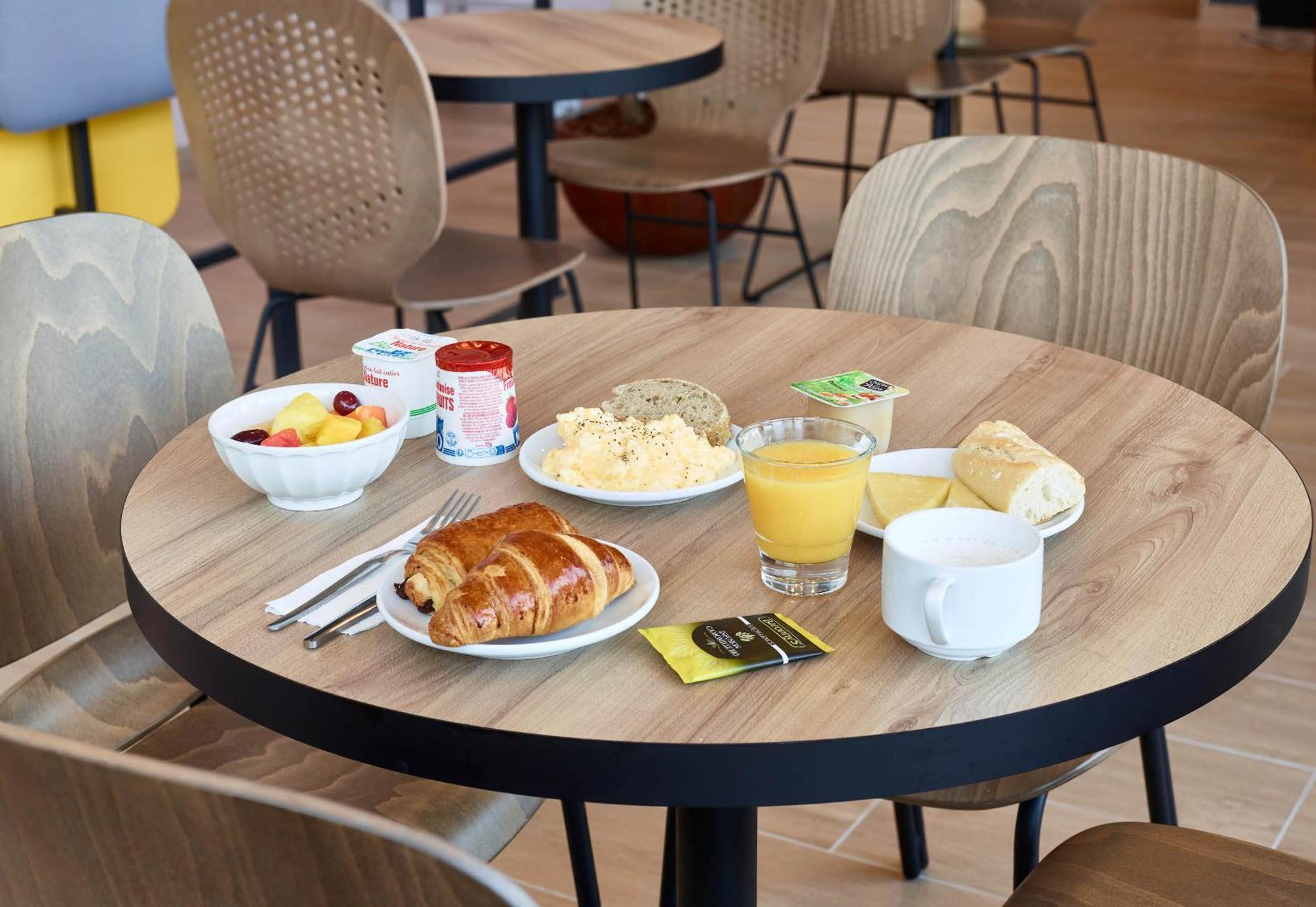 B&B Hotel Paris Clichy-Sous-Bois 3 Etoiles ภายนอก รูปภาพ